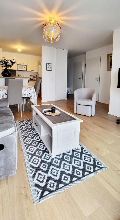 Appartement Moderne Finement Decore Avec Balcon A Vannes Centre Dış mekan fotoğraf