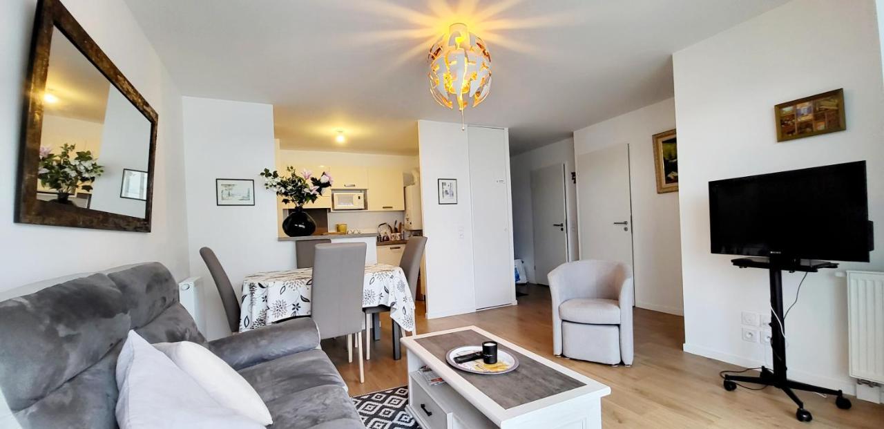 Appartement Moderne Finement Decore Avec Balcon A Vannes Centre Dış mekan fotoğraf