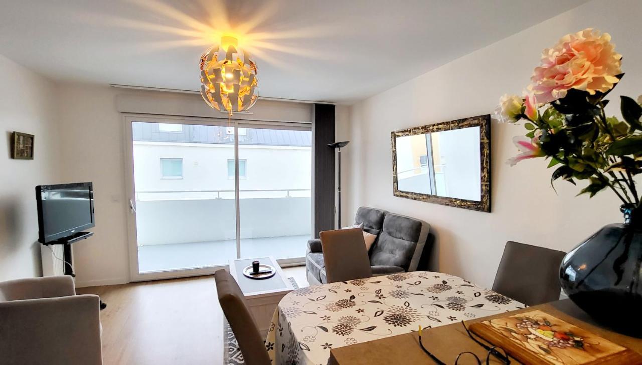 Appartement Moderne Finement Decore Avec Balcon A Vannes Centre Dış mekan fotoğraf